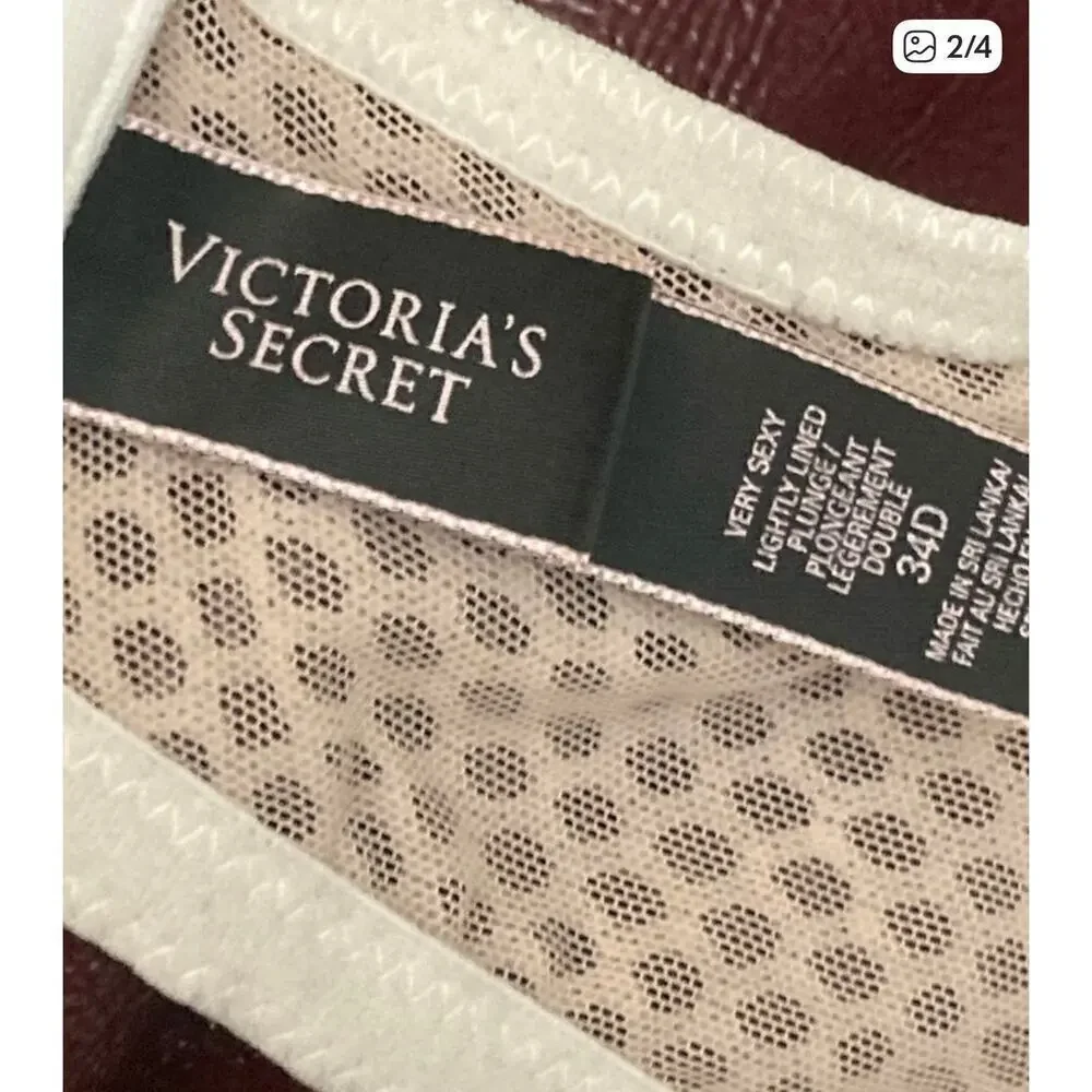 Victoria's Secret Very Sexy Lightly Lined Plunge Lace Beige Push Up Bra Sz 34D